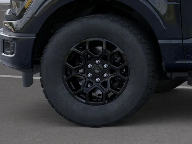 New 2026 Agate Black Metallic Ford XLT image 19