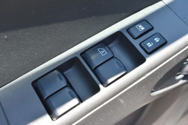 Used 2019 Blue Nissan PRO-4X image 11