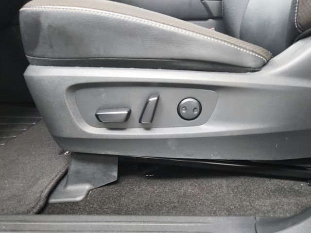 Used 2025 Black Nissan SL image 21