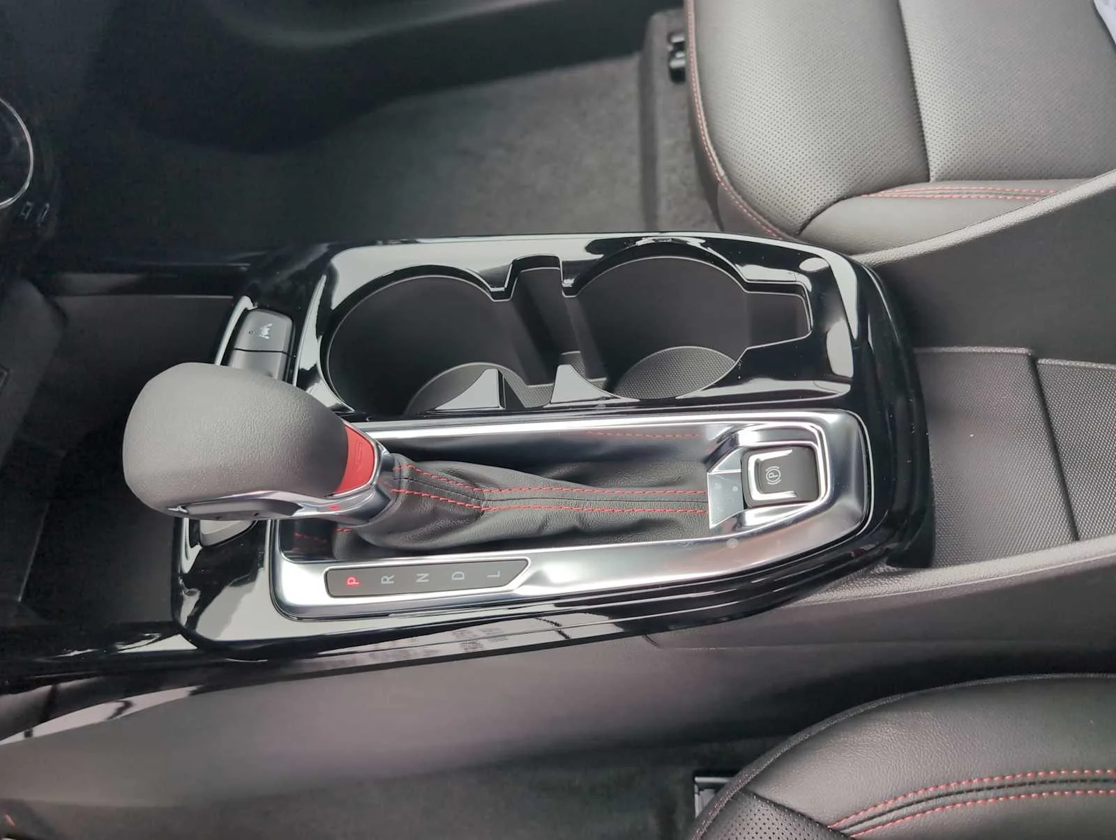 2026 Chevrolet Trax RS - Photo 15