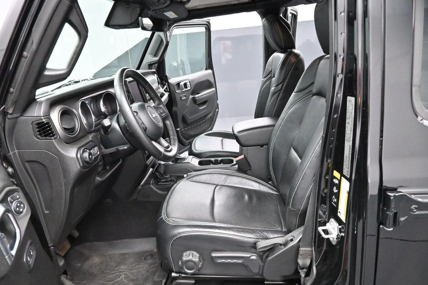 Used 2022 Black Clearcoat Jeep Unlimited Willys image 12