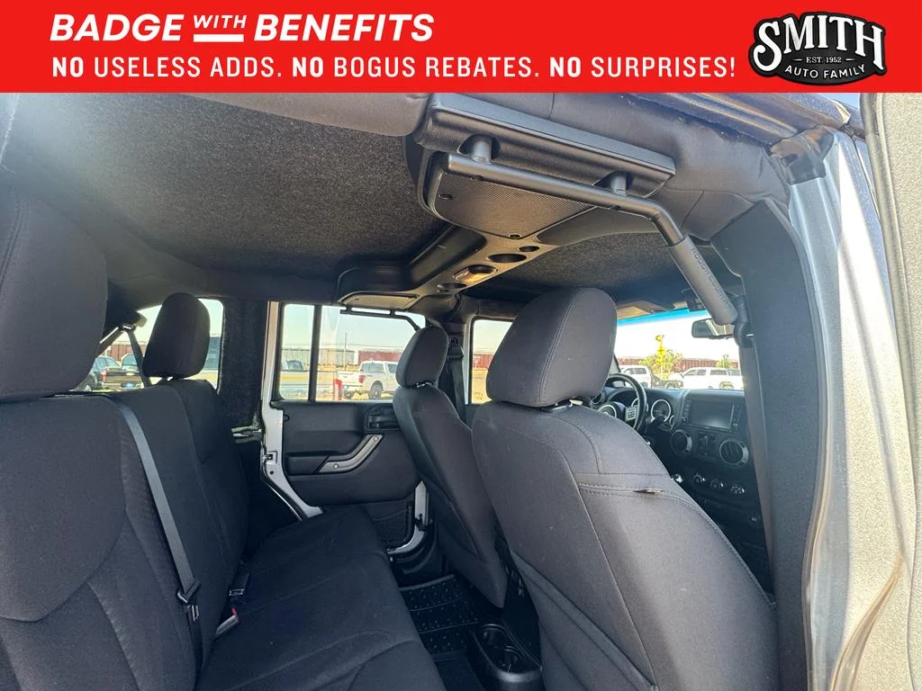 Used 2017 Billet Silver Metallic Clearcoat Jeep Sport image 18
