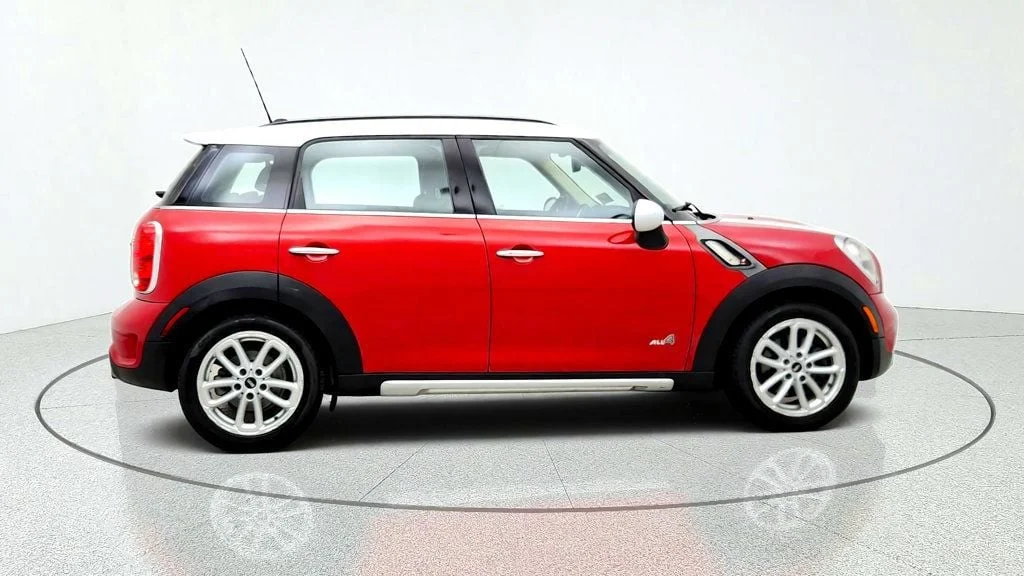 Used 2016 Chili Red MINI ALL4 w/ Steptronic Auto, White Roof & Bonnet Stripes image 4