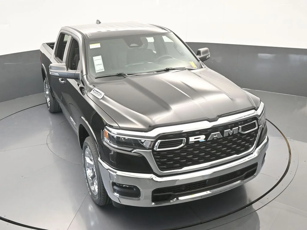 New 2026 Diamond Black Crystal Pearl-Coat Exterior Paint RAM Big Horn/Lone Star image 48