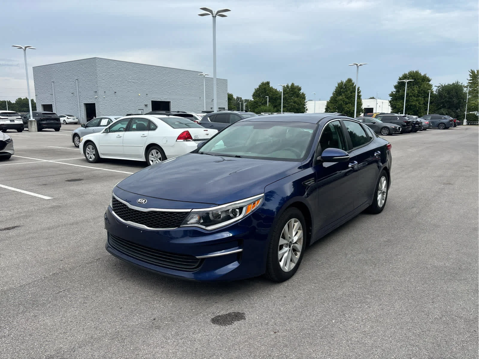 Used 2017 Kia Optima LX with VIN 5XXGT4L39HG168460 for sale in Kansas City