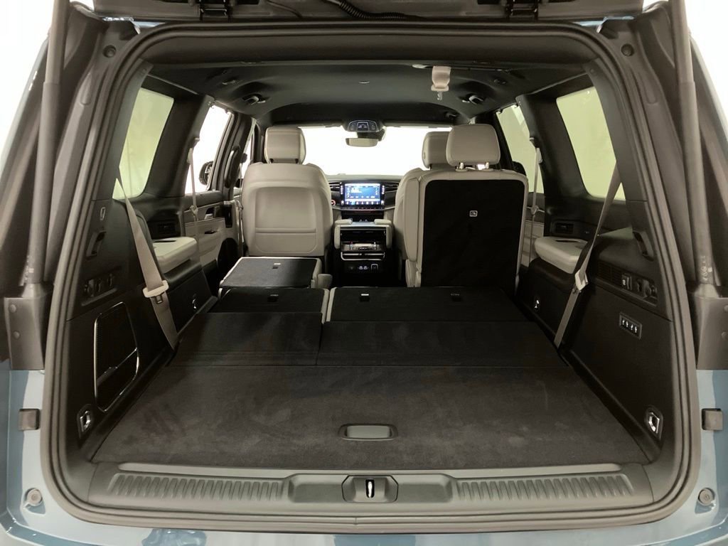 New 2026 Steel Blue Exterior Paint Jeep Limited Altitude image 17