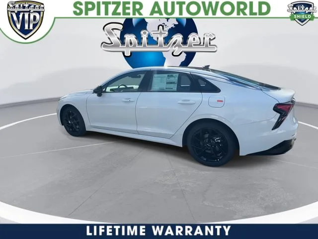 New 2026 Snow White Pearl Kia GT-Line image 7