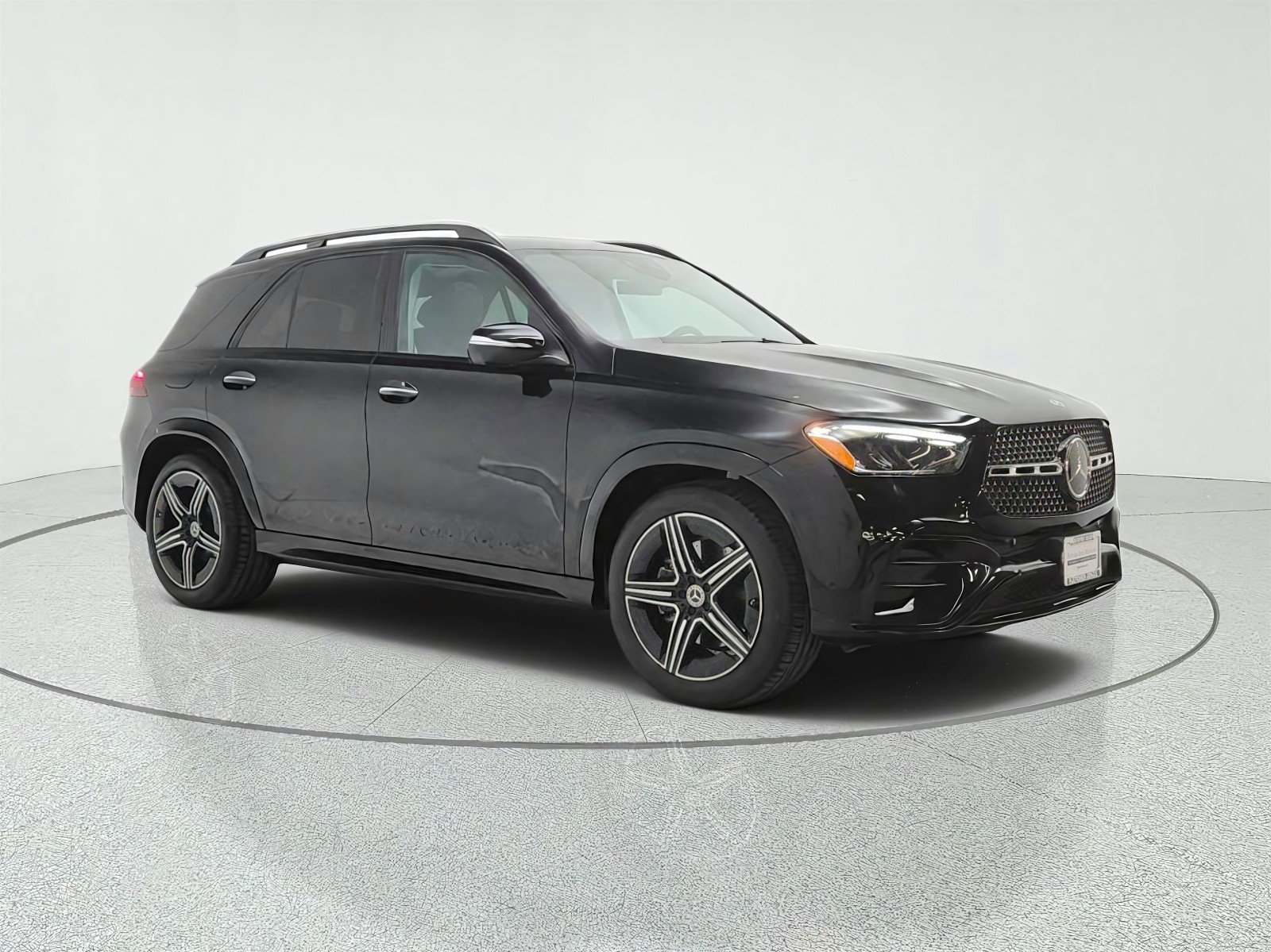 Certified Used 2024 Black Mercedes-Benz GLE 450 4MATIC® SUV image 3