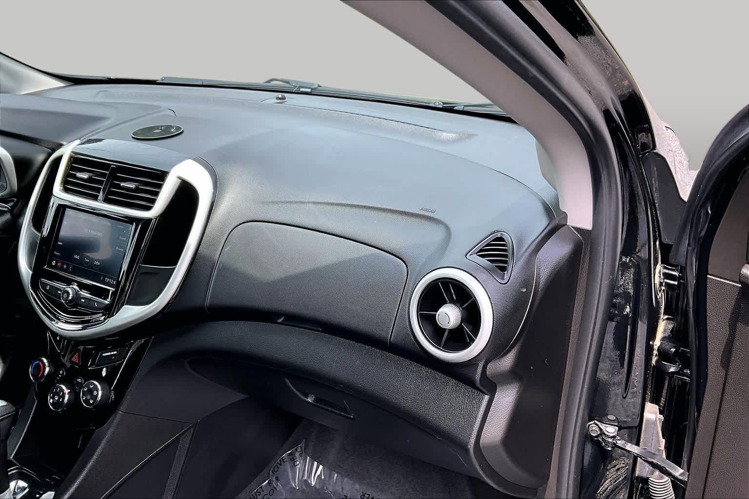 Used 2020 Mosaic Black Metallic Chevrolet LT image 19
