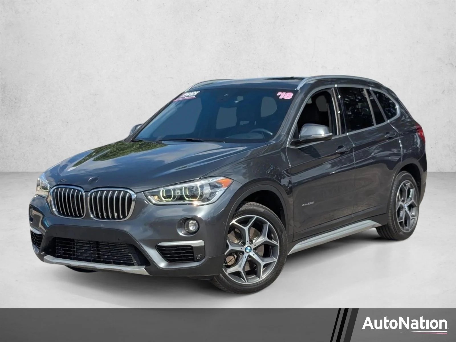 Used 2018 Alpine White BMW xDrive28i image 1