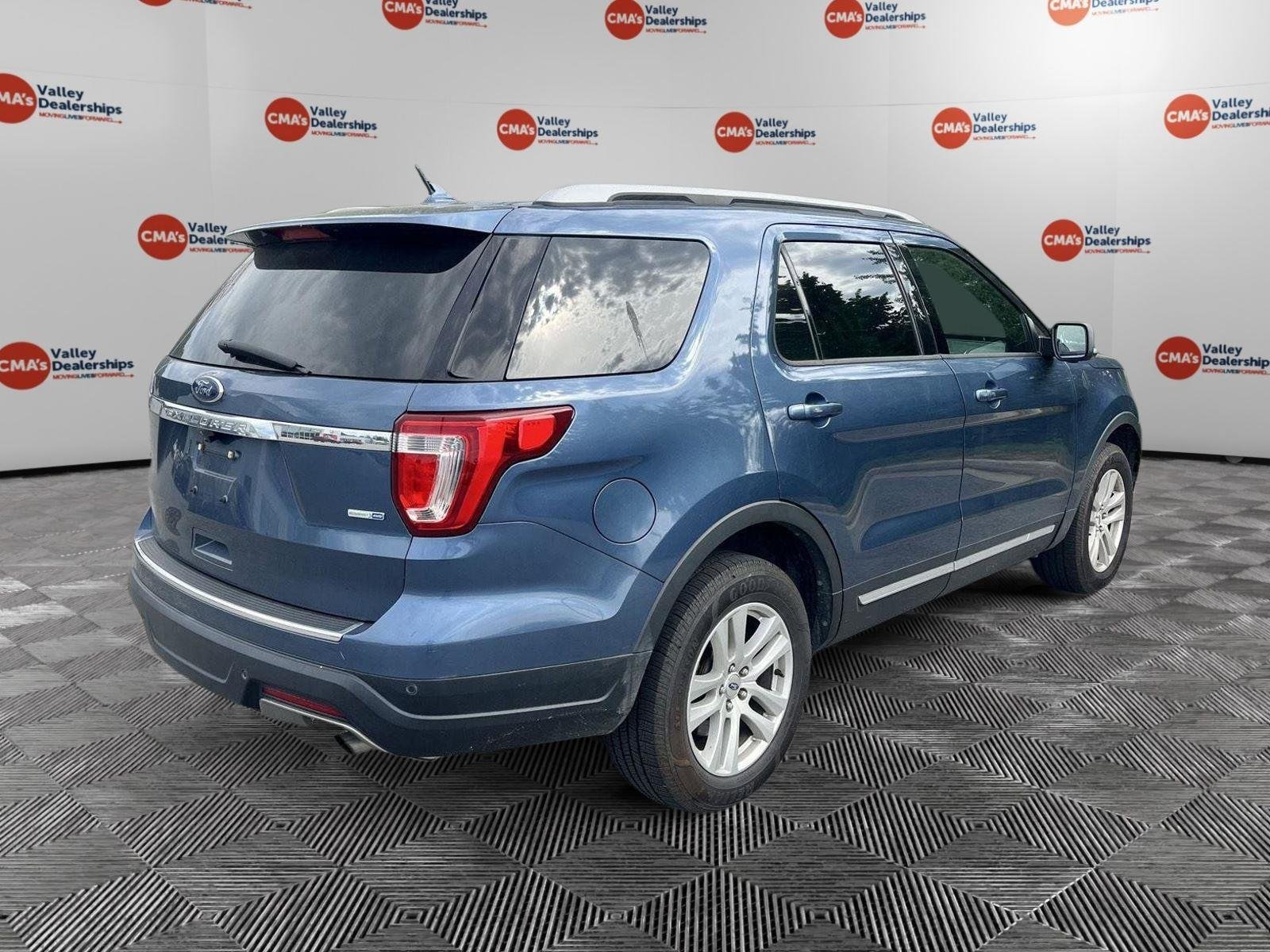 Used 2018 Blue Ford XLT image 21