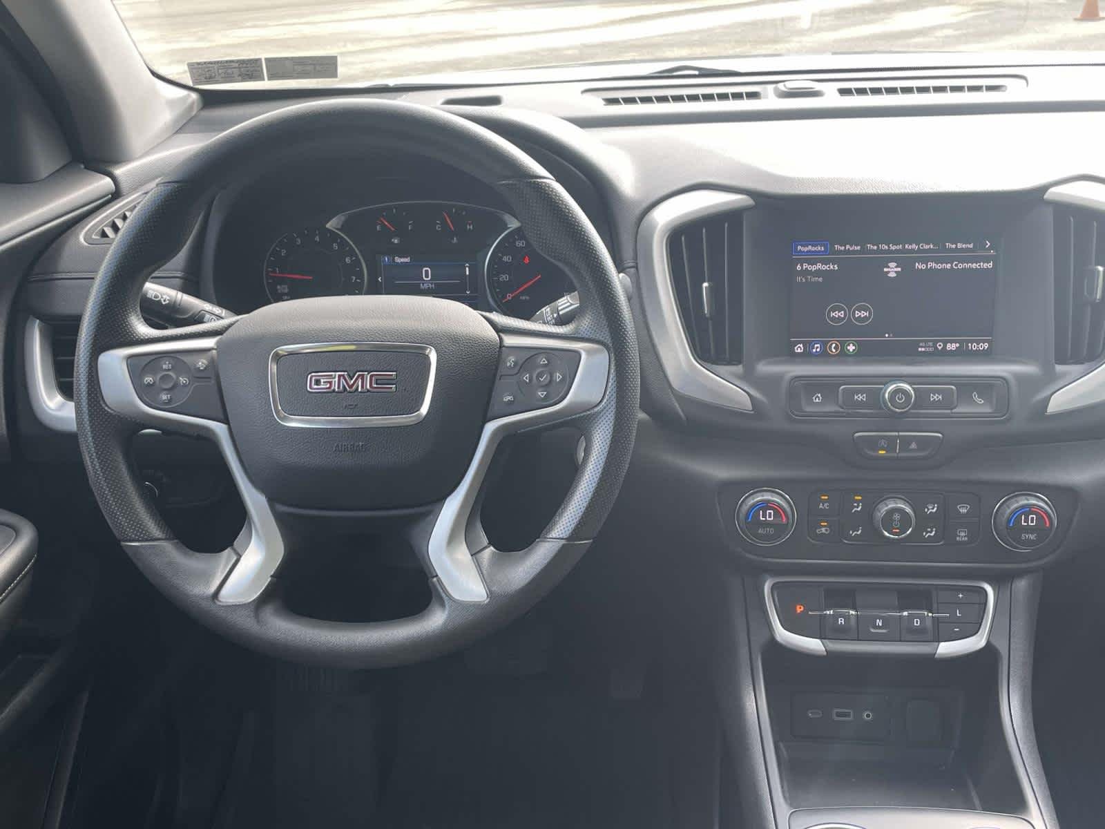 Used 2024 Sterling Metallic GMC SLE image 2