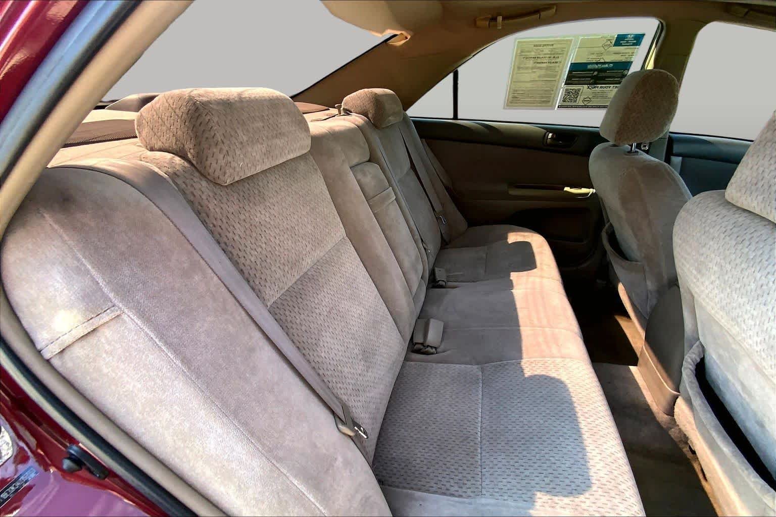 Used 2004 Salsa Red Pearl Toyota LE image 18