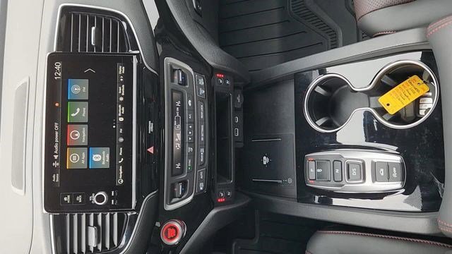 2025 Honda Ridgeline Black Edition - Photo 16