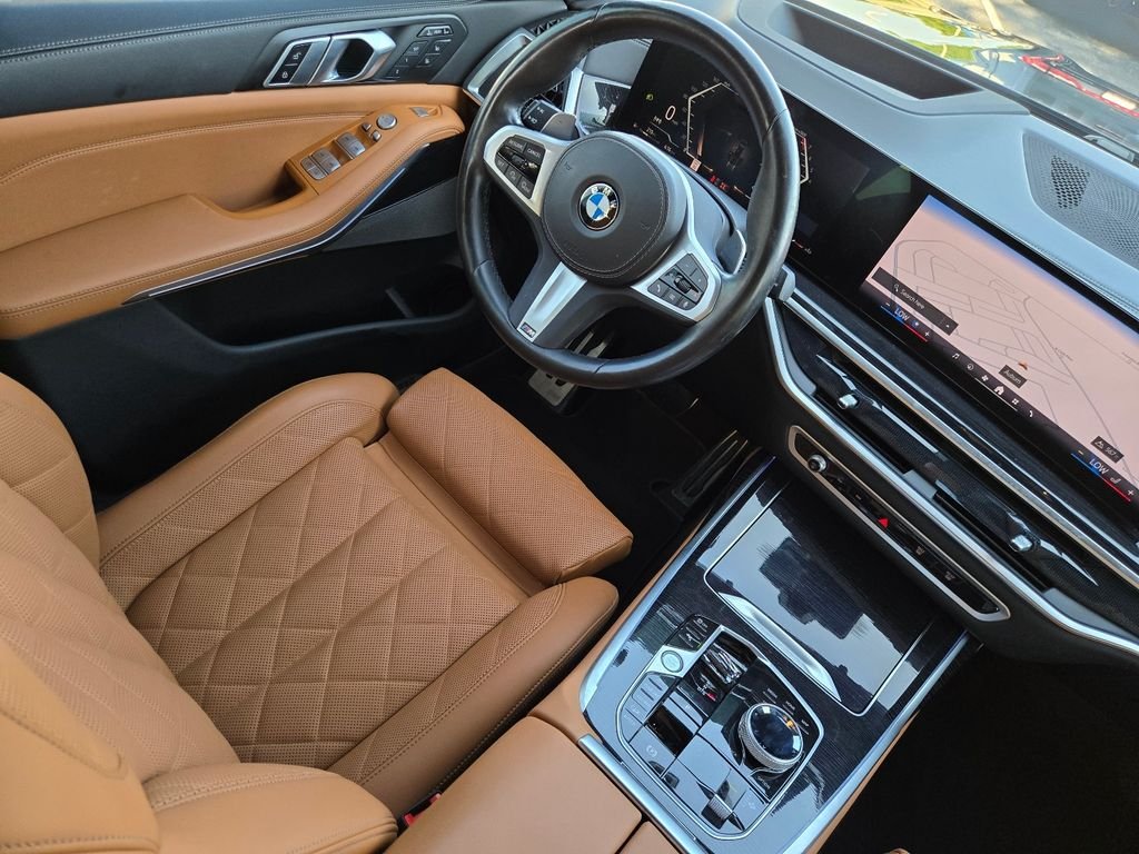 Used 2024 Black BMW xDrive40i image 21