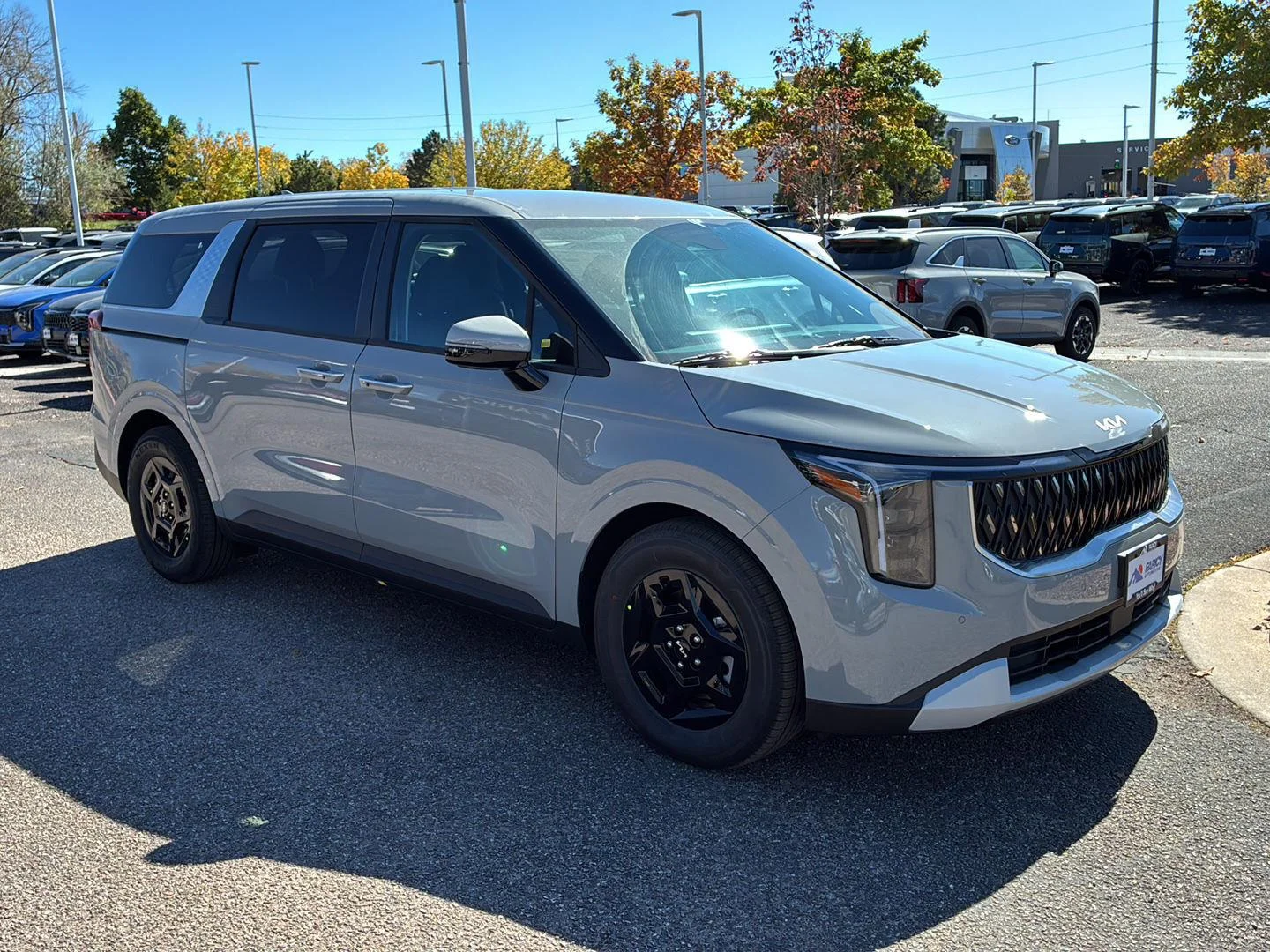 New 2027 Ceramic Silver Kia LXS image 3