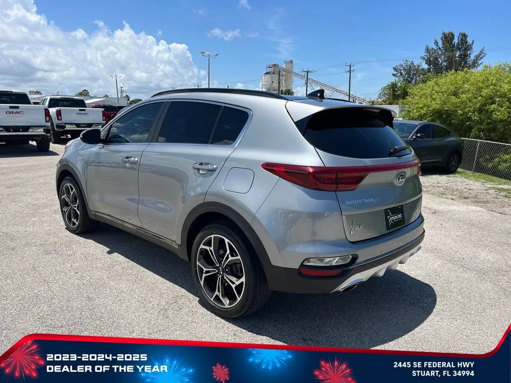Used 2022 Gray Kia SX Turbo image 5