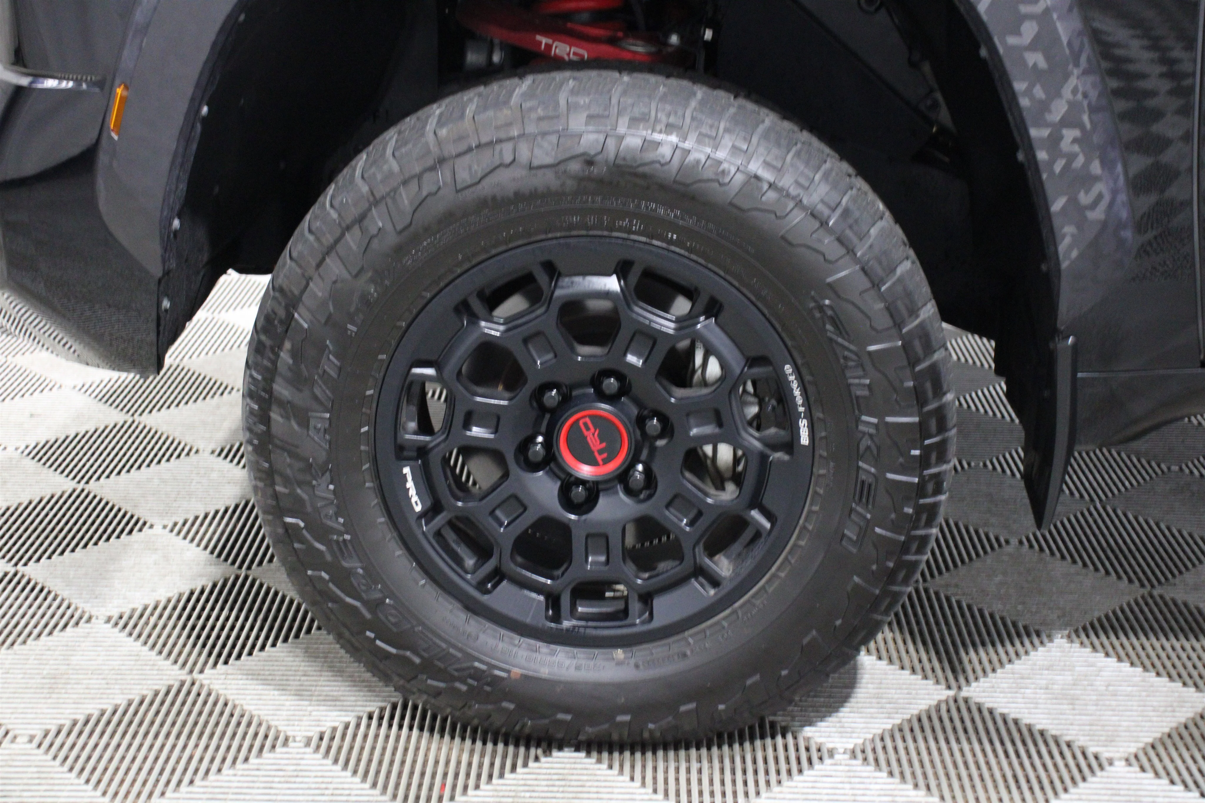 2024 Toyota Tundra TRD Pro - Photo 37