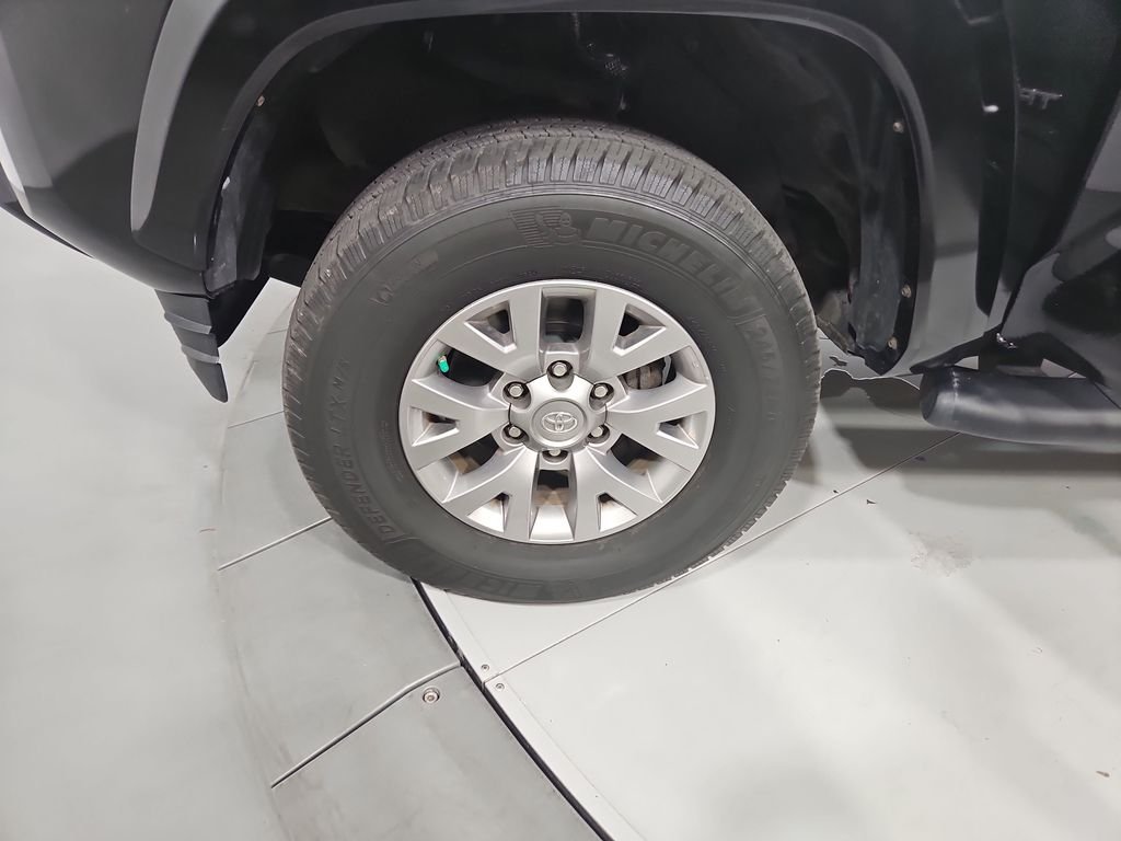 Used 2017 Black Toyota SR5 image 26
