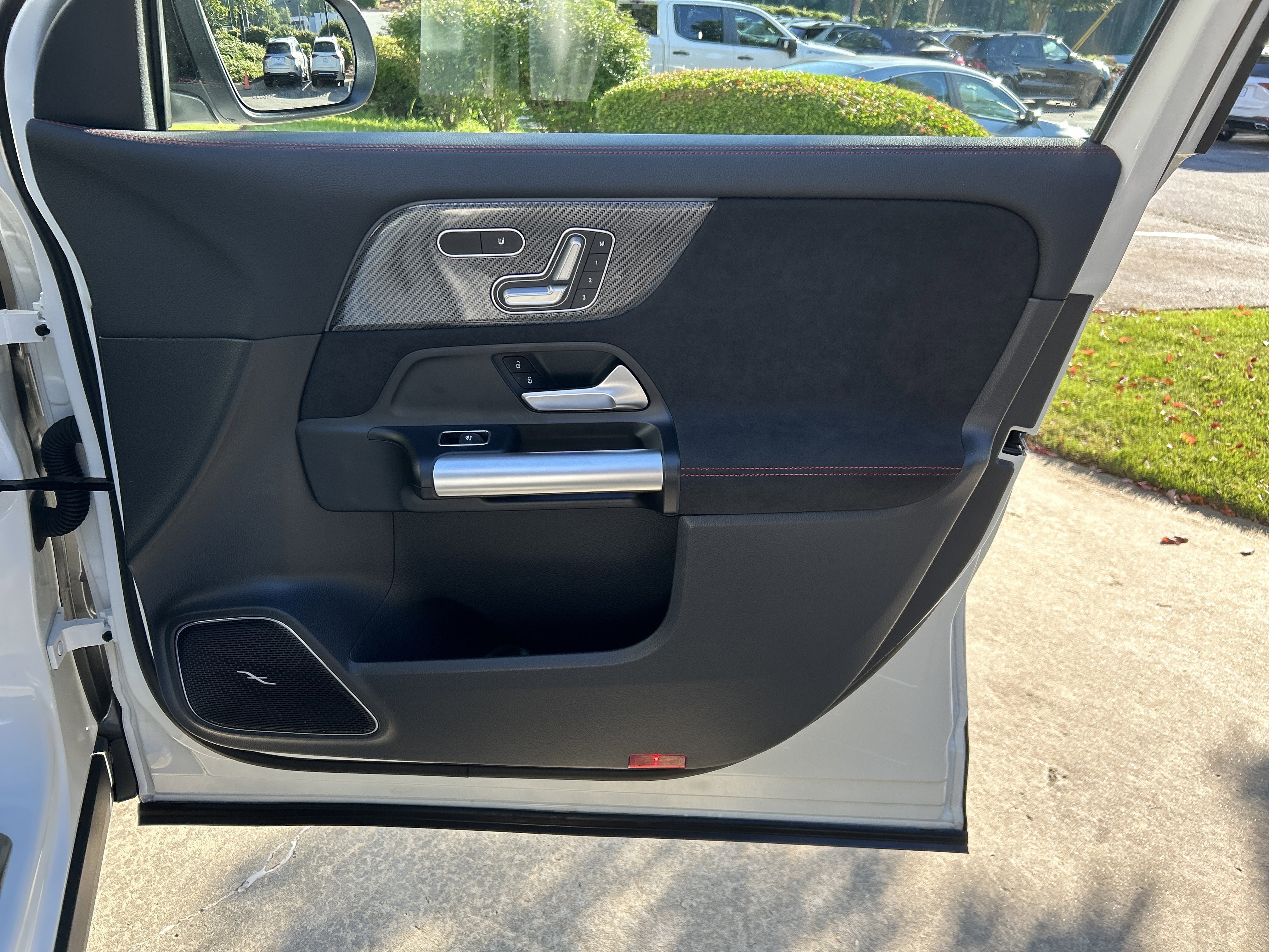 Certified Used 2025 Polar White Mercedes-Benz GLA 250 SUV image 50