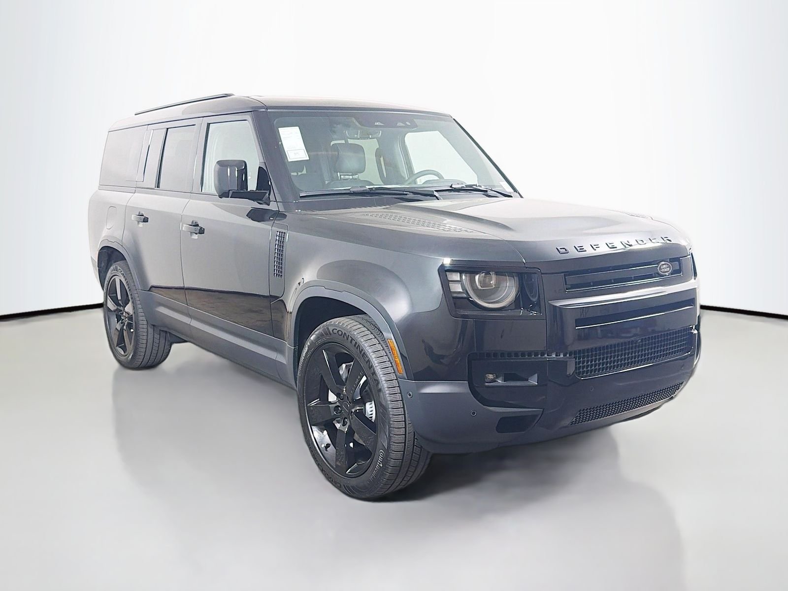 New 2026 Santorini Black Land Rover S image 7