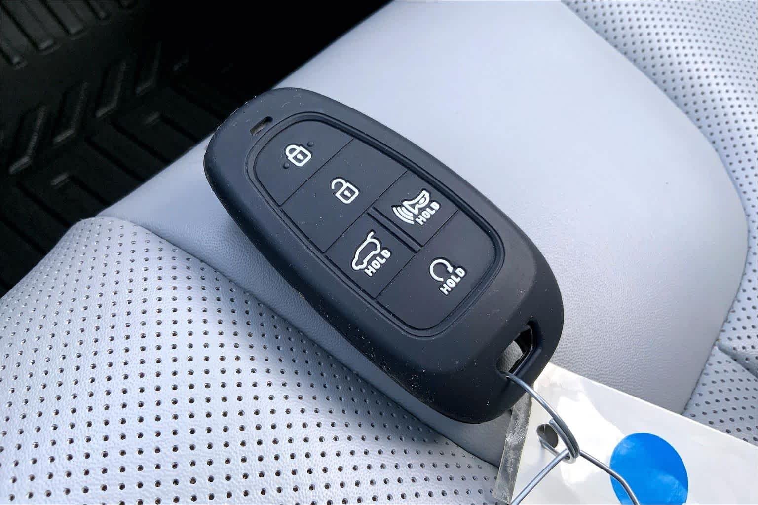 Used 2024  Hyundai SEL 7P image 14