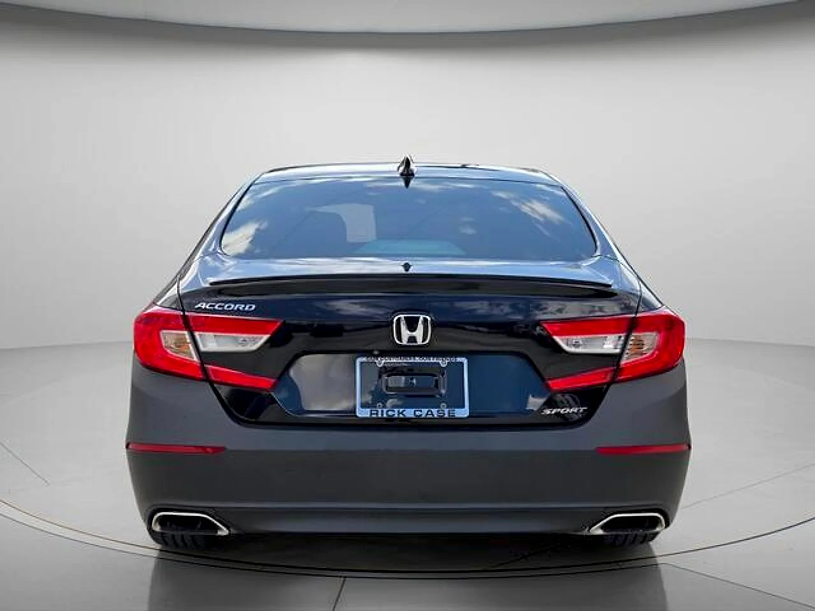 Used 2019  Honda Sport image 6