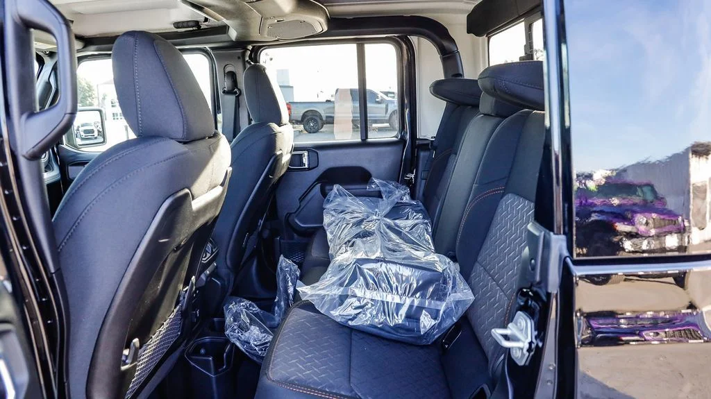 New 2026 Black Jeep Mojave image 23