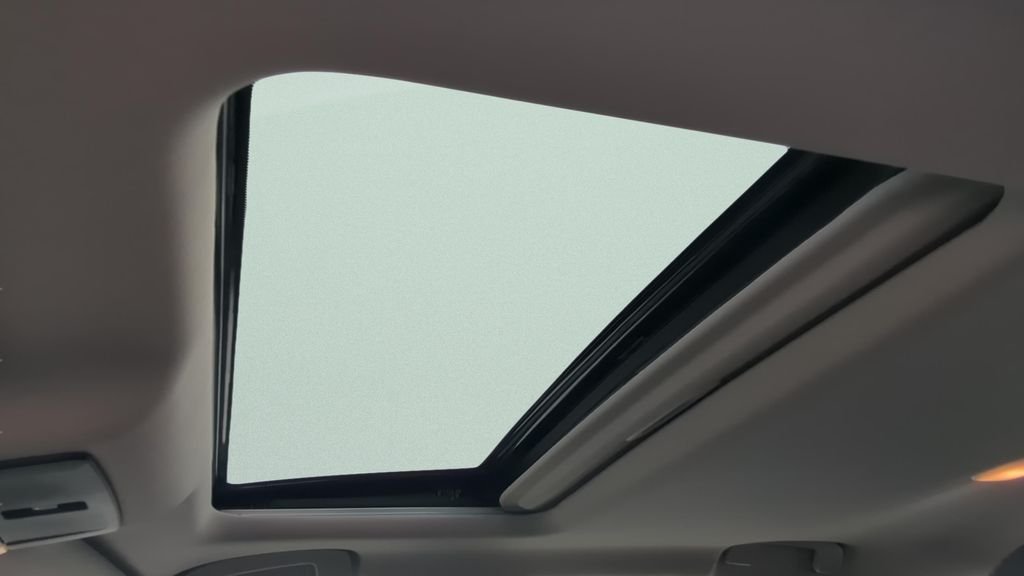 New 2026 Pearl White TriCoat / Super Black Two-tone Nissan SR Midnight Edition® image 16
