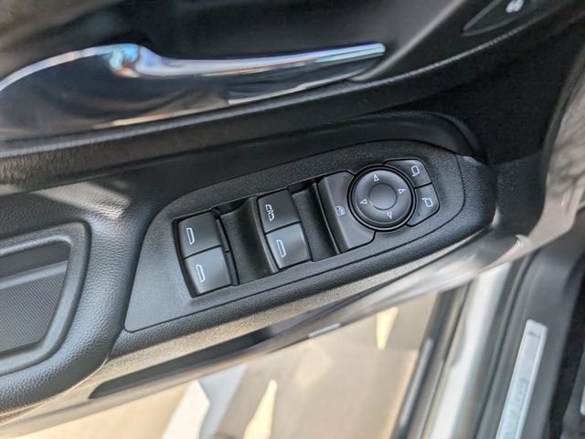 Used 2020 Silver Chevrolet Premier image 18