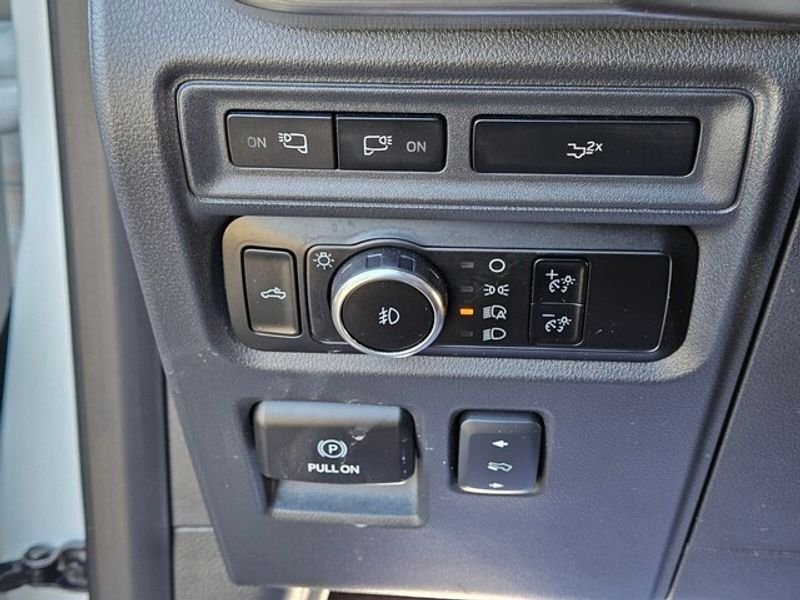 Used 2023 Star White Ford LARIAT image 23