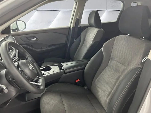 Used 2022 Silver Nissan SV image 8