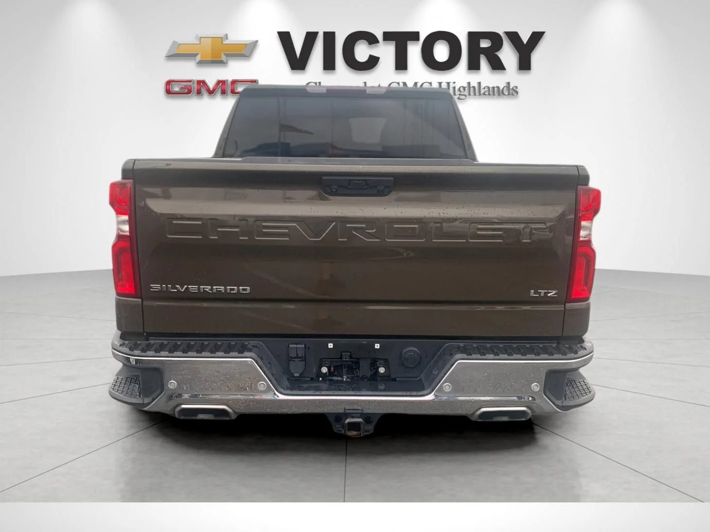 Used 2023 Harvest Bronze Metallic Chevrolet LTZ image 4