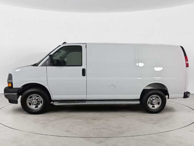 Used 2025 Summit White Chevrolet WT image 8