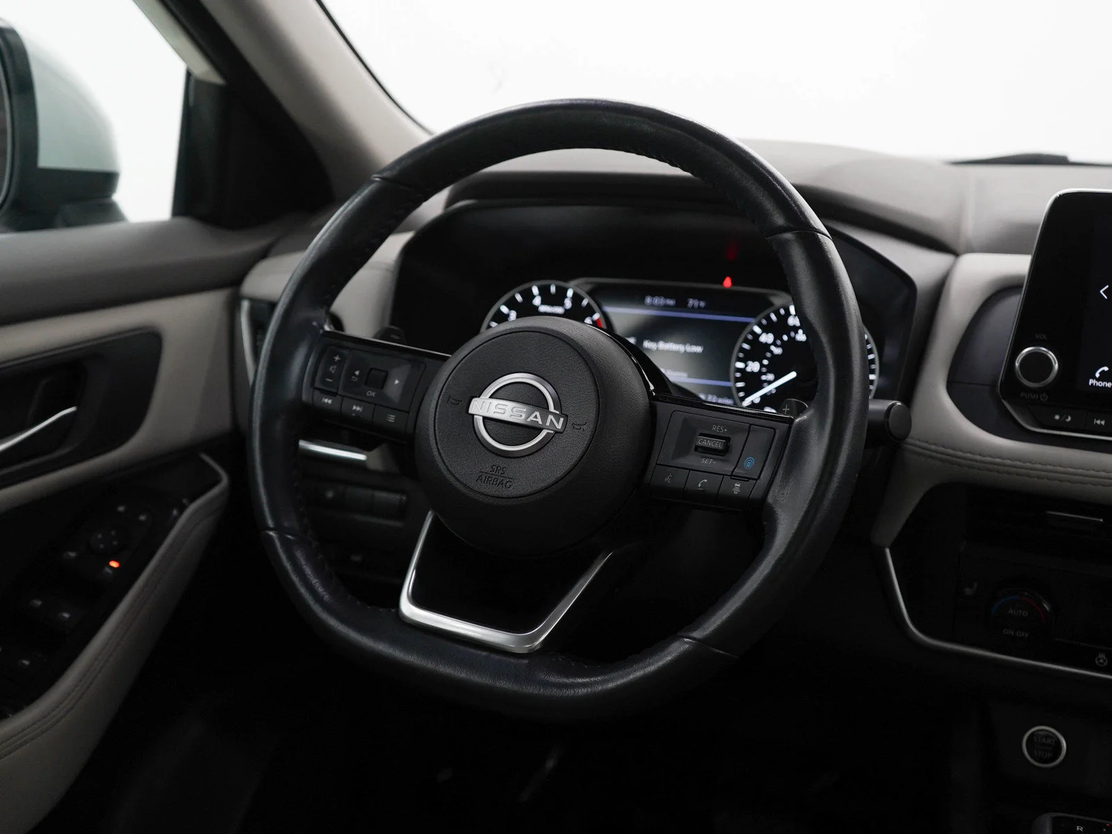 Used 2023 Pearl White Tricoat Nissan SV image 14