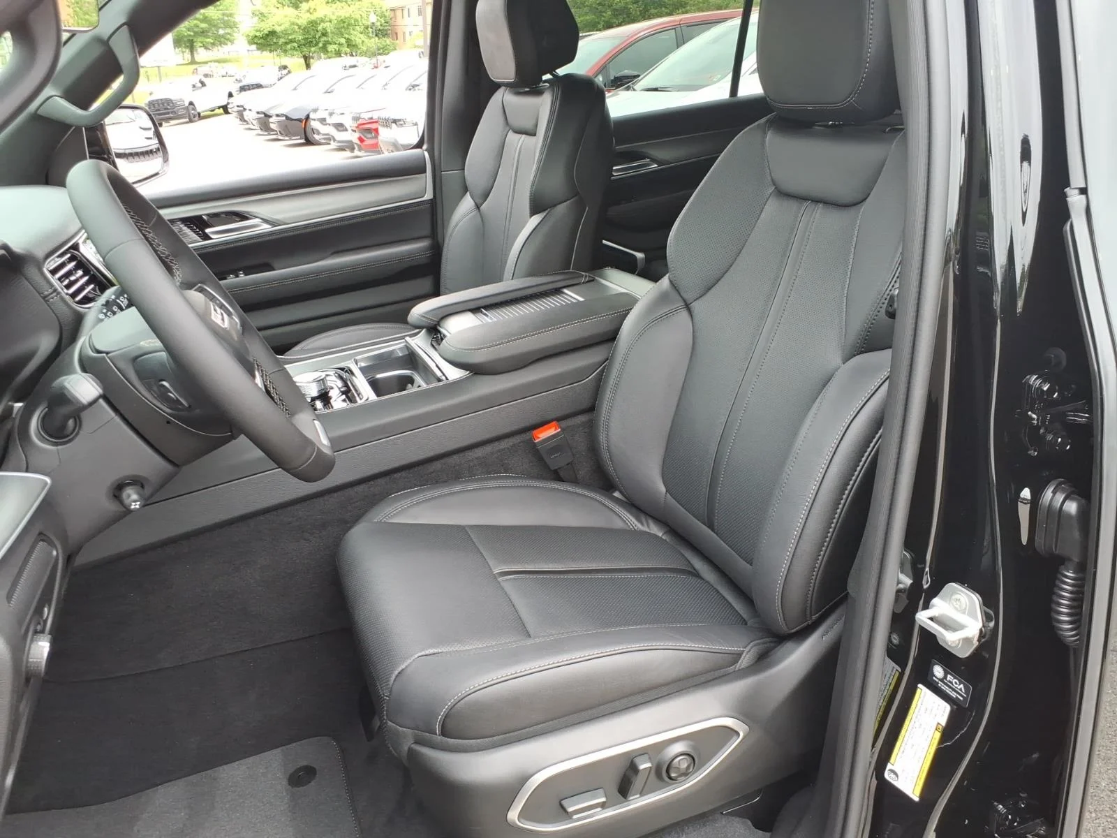 New 2026 High Gloss Black Jeep Limited Altitude image 4