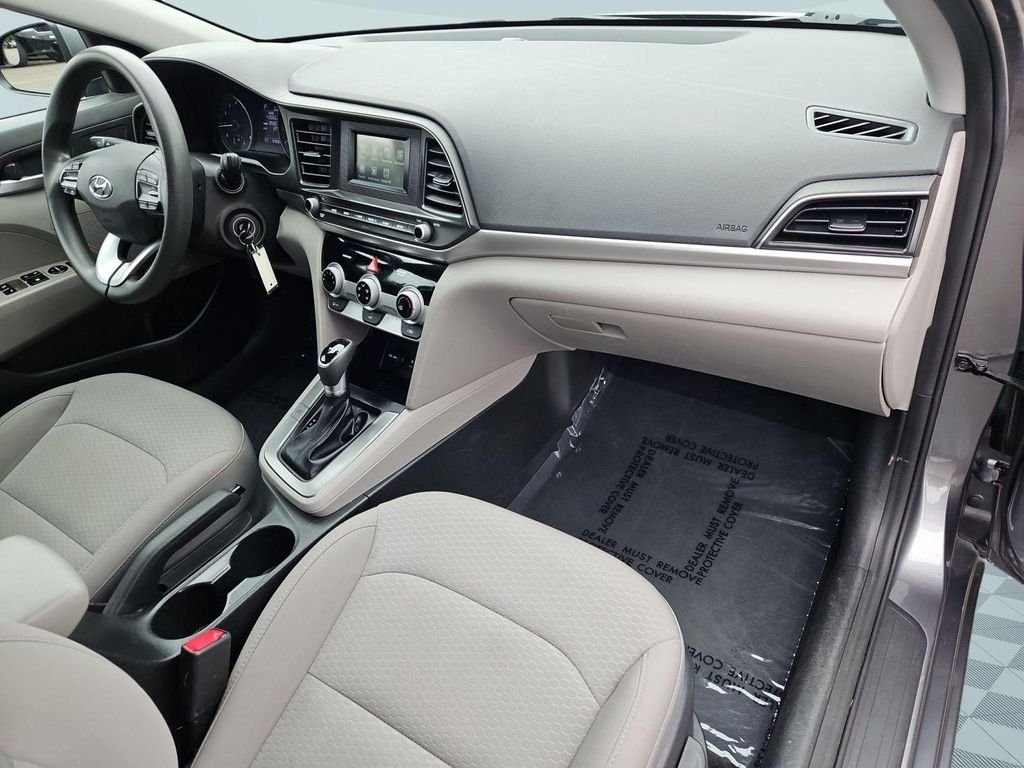 2019 Hyundai Elantra SE - Photo 29