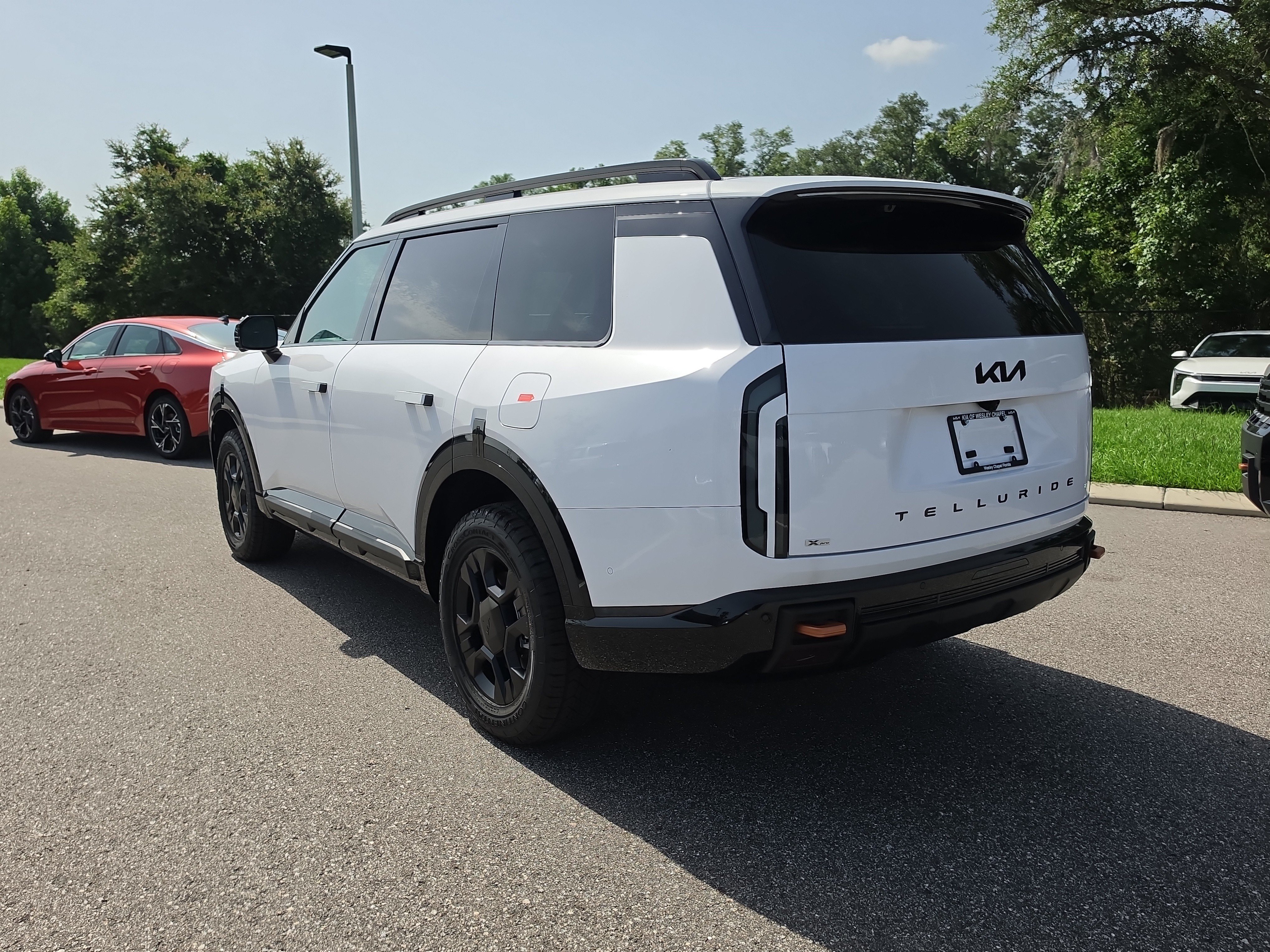 New 2027 Glacial White Kia X-Pro SX Prestige image 6
