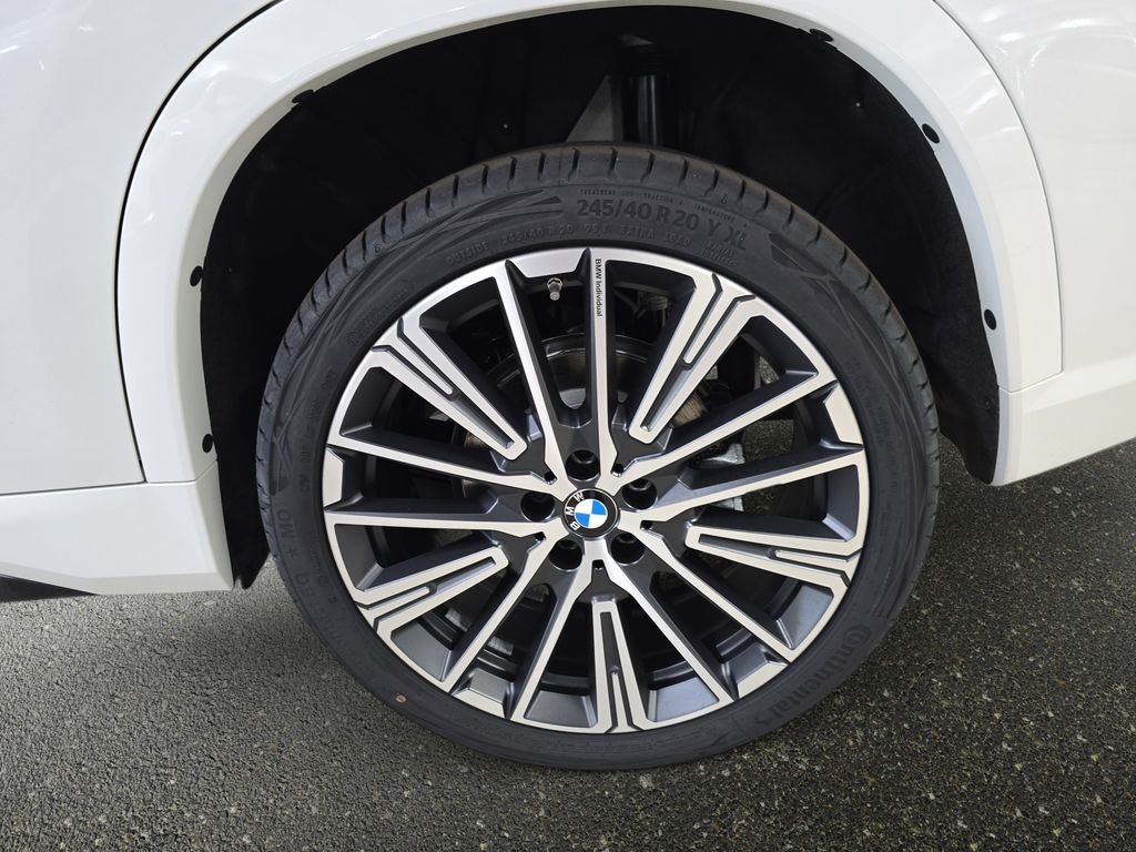 New 2026 Alpine White BMW xDrive28i image 21