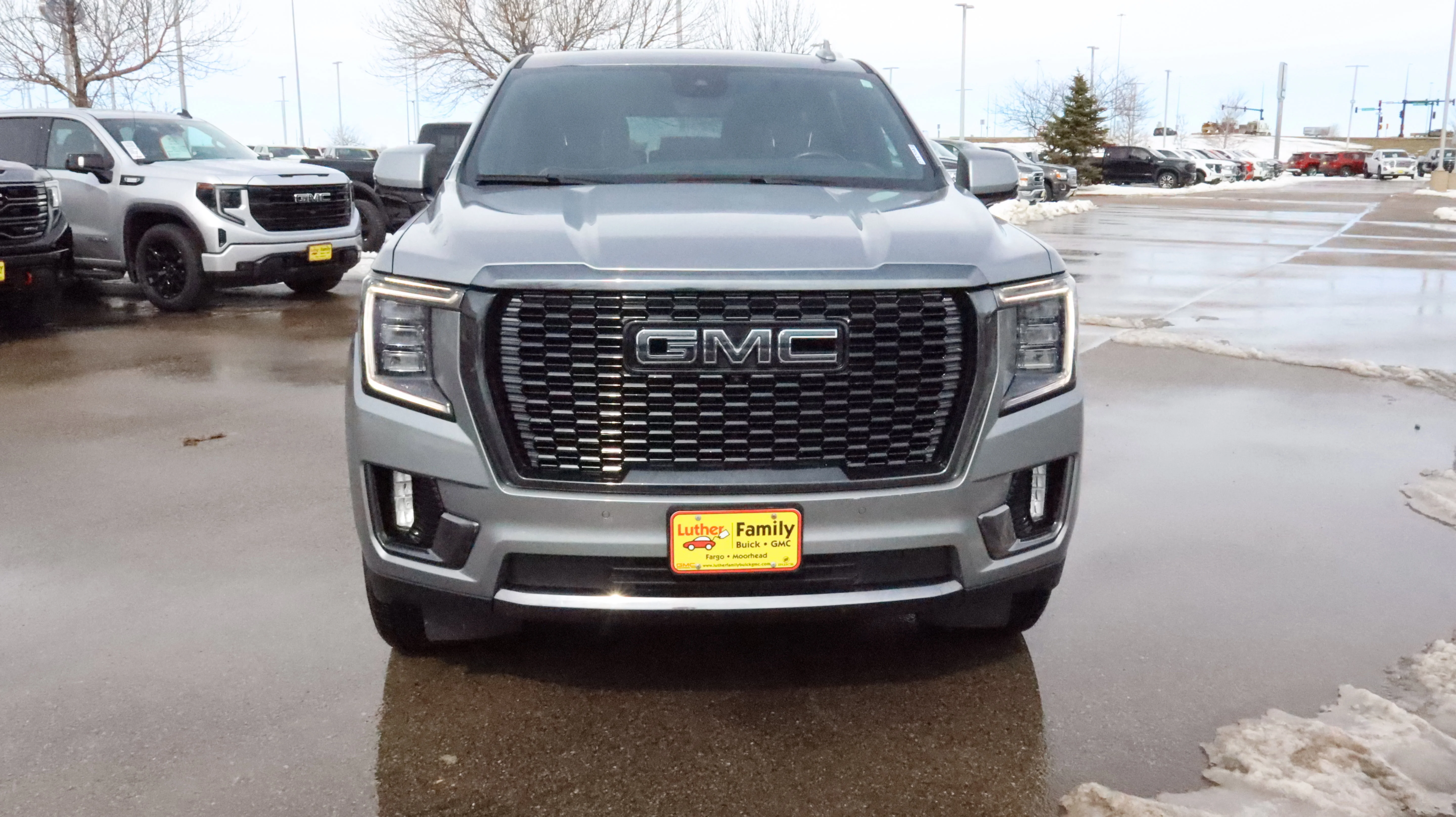 2023 GMC Yukon XL Denali Ultimate - Photo 2