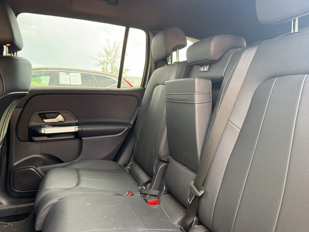 Used 2022 Mountain Grey Metallic Mercedes-Benz 250 4MATIC® image 14