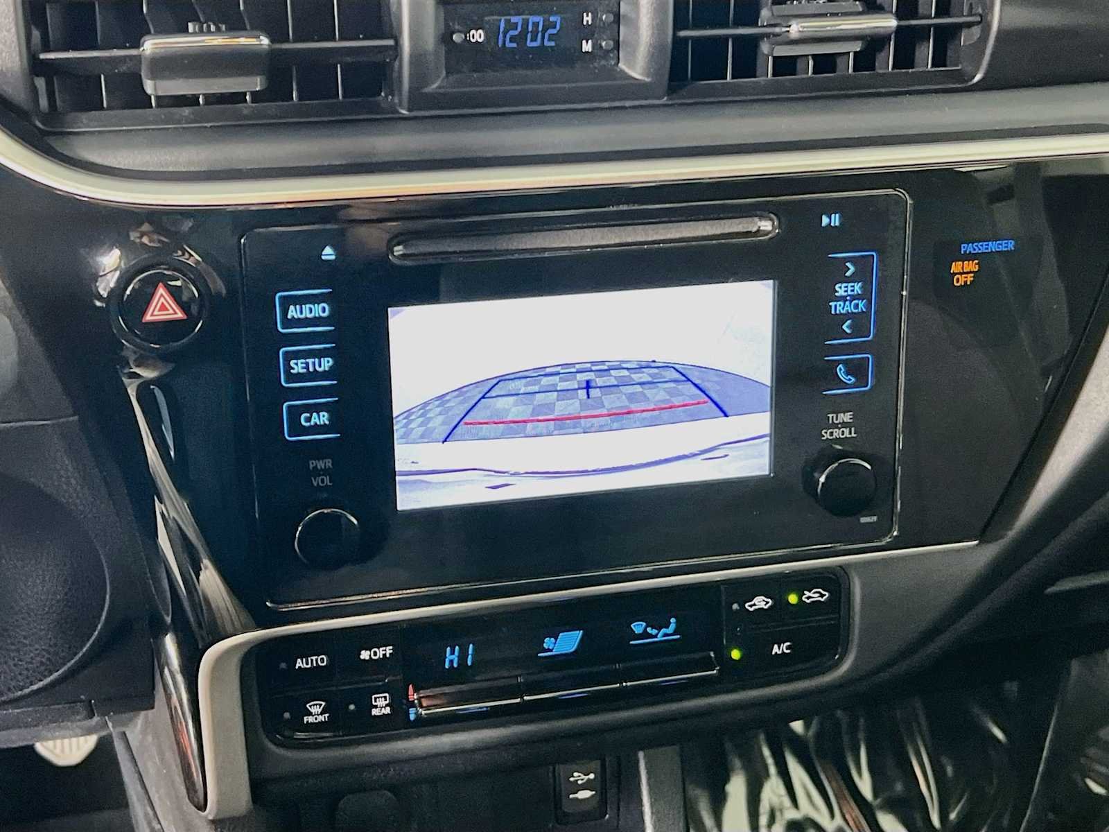 Used 2018 Super White Toyota LE image 14