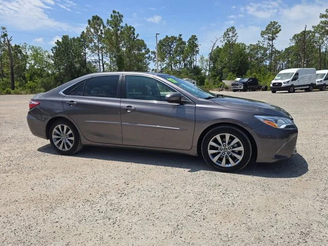 Used 2017 Toyota Camry XLE with VIN 4T1BK1FK5HU031200 for sale in Brooksville, FL