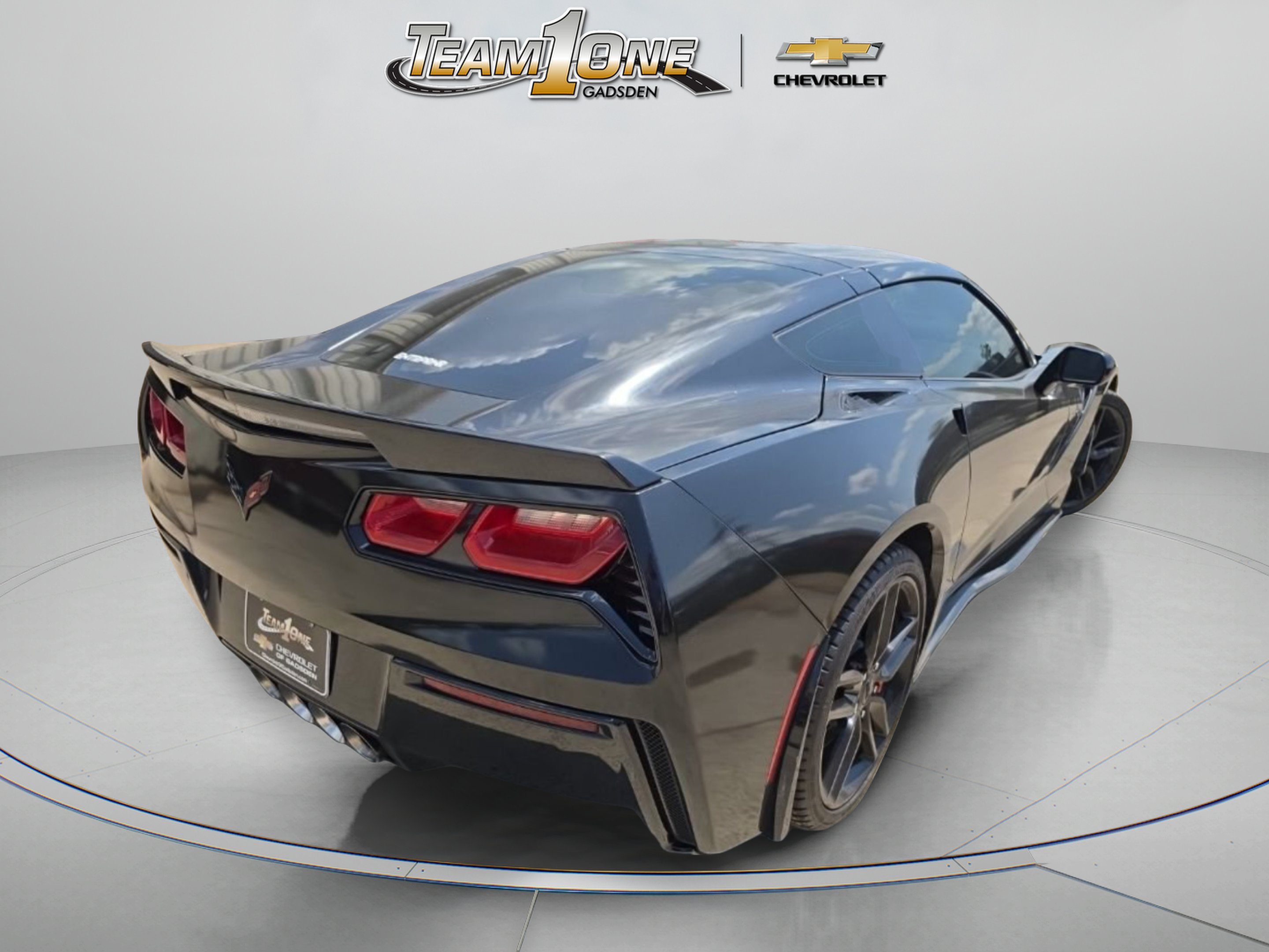Used 2016 TORCH RED Chevrolet Z51 2LT image 3