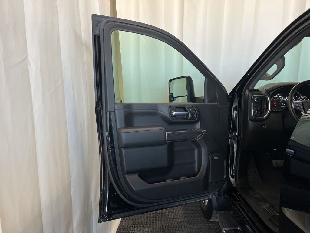 2021 Chevrolet Silverado 3500HD LTZ - Photo 16