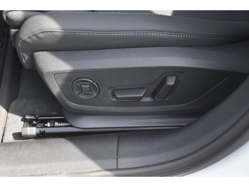 New 2026 Glacier White Metallic Audi Premium Plus image 30