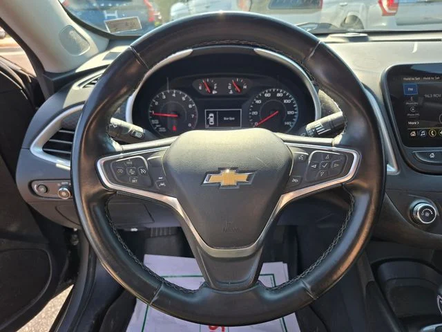 Used 2023 Gray Chevrolet RS image 27