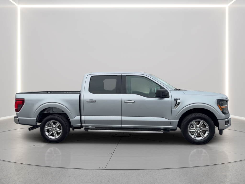 Used 2025 Silver Ford XLT image 4