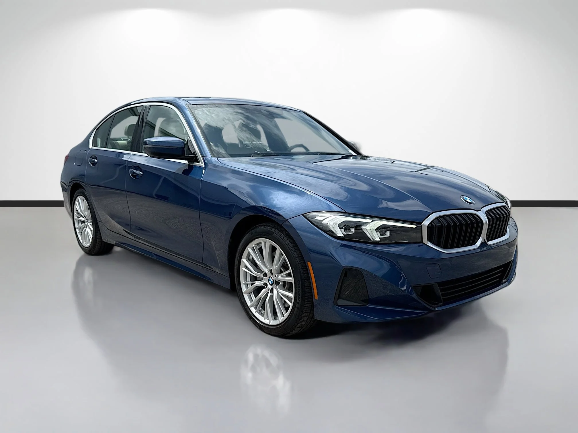 2024 BMW 3 Series 330i Sedan's photo