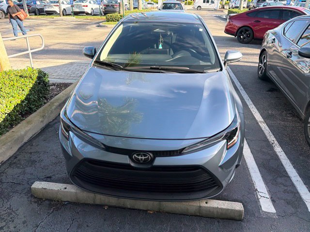Used 2025 Silver Toyota LE image 3